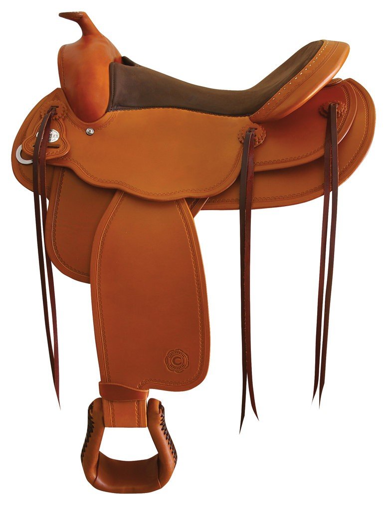 Selle western en cuir clair avec couvre-selle et garnitures, latérales longues lanières, étrier intégré.